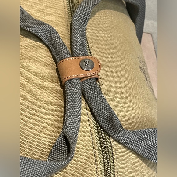 Cutter & Buck duffle - Picture 13 of 14